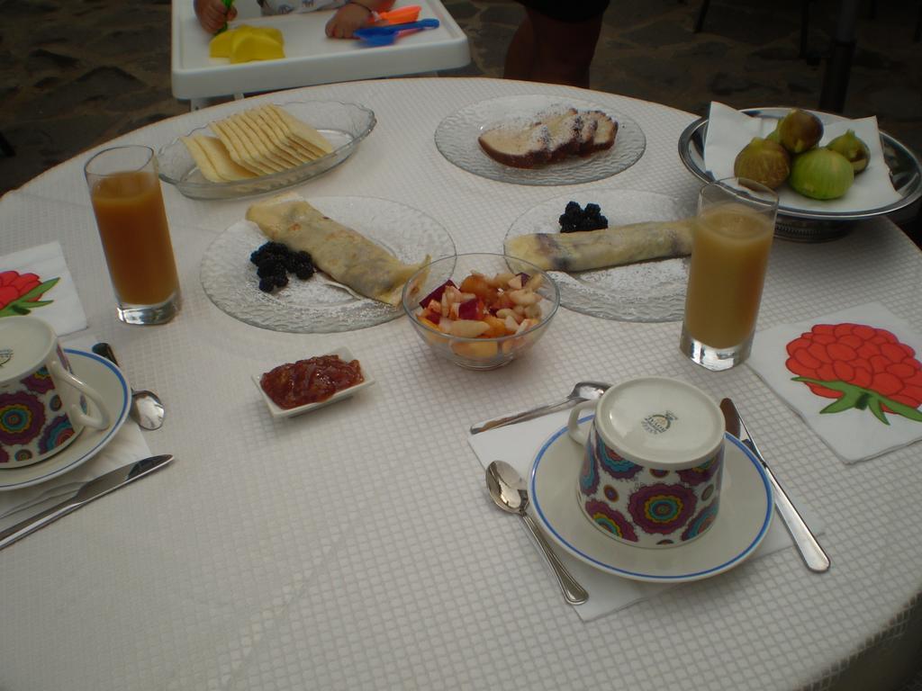 Il Giardino Di Emilio Bed and Breakfast Marrùbiu Værelse billede