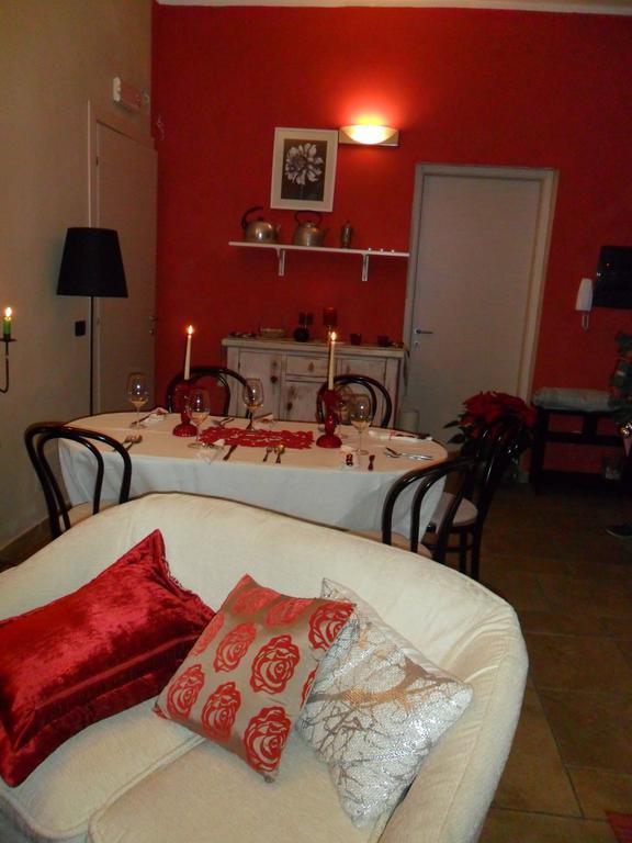 Il Giardino Di Emilio Bed and Breakfast Marrùbiu Værelse billede